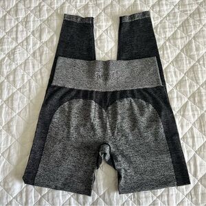 VS PINK Seamless butt lifting shape leggings